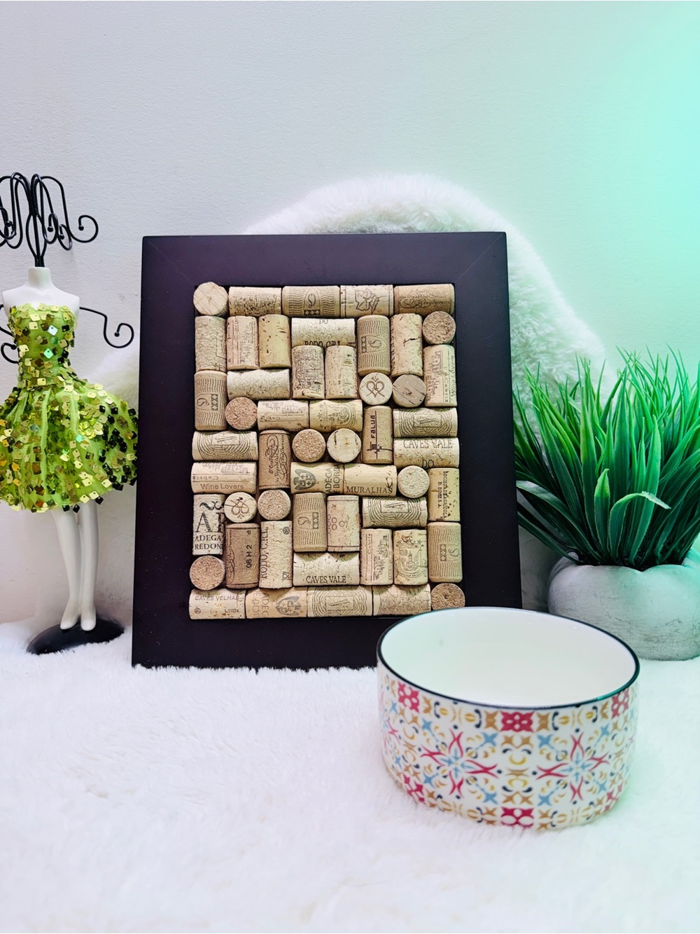 Wine Cork Art in Brown Frame & Decorative Bowl 🖼️